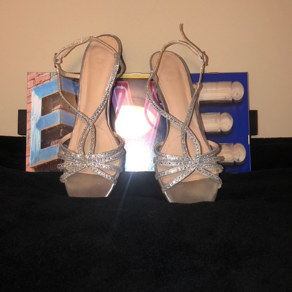 Glass small heel shoe